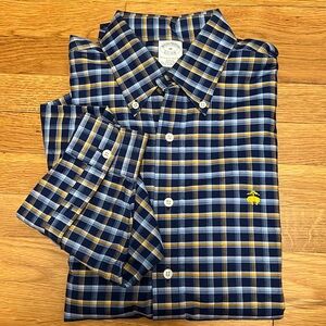 Brooks Brothers Slim Fit Button Down Shirt Size Medium